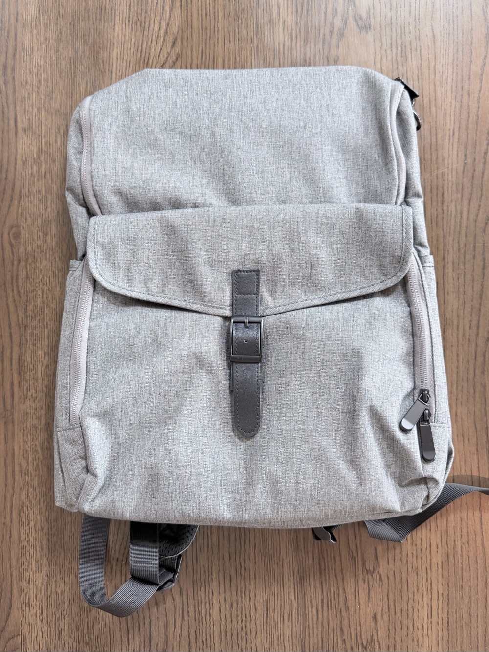 BRAND NEW Gray Men's Casual Backpack - Gray Travel Daypack